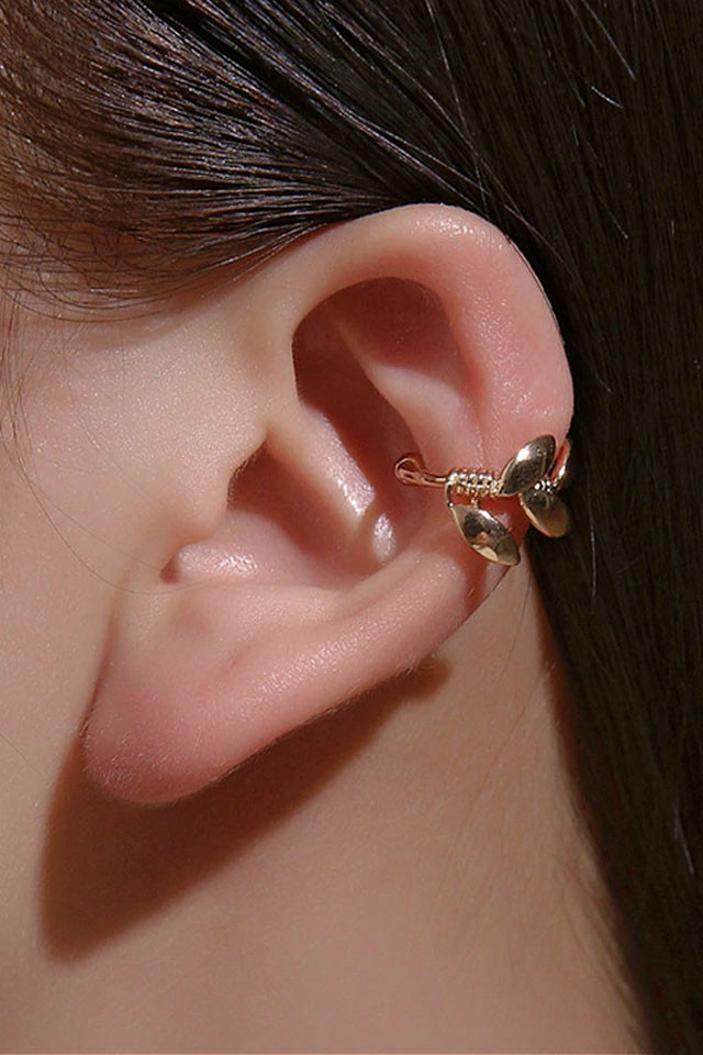 Cercel ear cuff minimal, veriga cu 5 frunzulite metalice