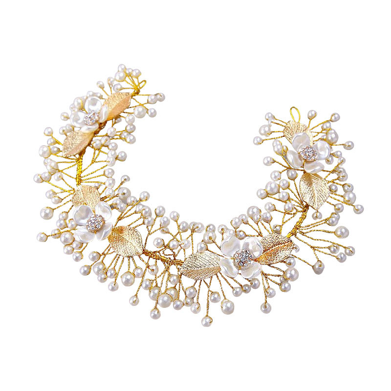 Coronita pentru par, model delicat cu flori perlate, frunzulite metalice, perle si cristale