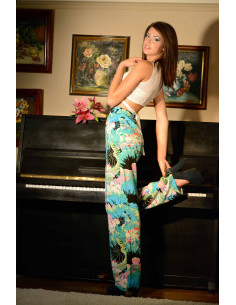 Compleu pantalon colorat si top transparent