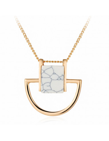 Colier minimal elegant, medalion geometric cu piatra alba patrata