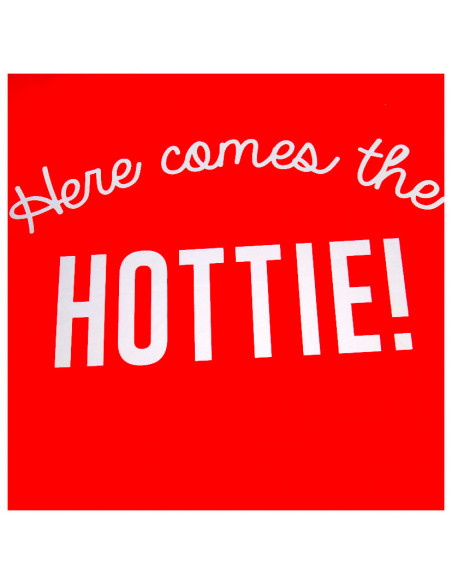 Cearceaf de plaja inimioara mare rosie cu franjuri "Here comes the hottie!"