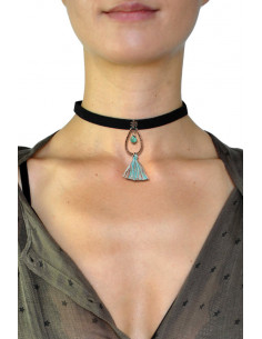 Colier choker bohemian, panglica de catifea ingusta, cu medalion bronz cu canaf