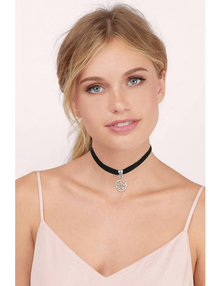 Colier choker din catifea neagra, cu medalion Pentagrama