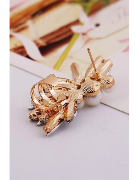 Cercei ear cuff statement cristale albe lungi si trei perle