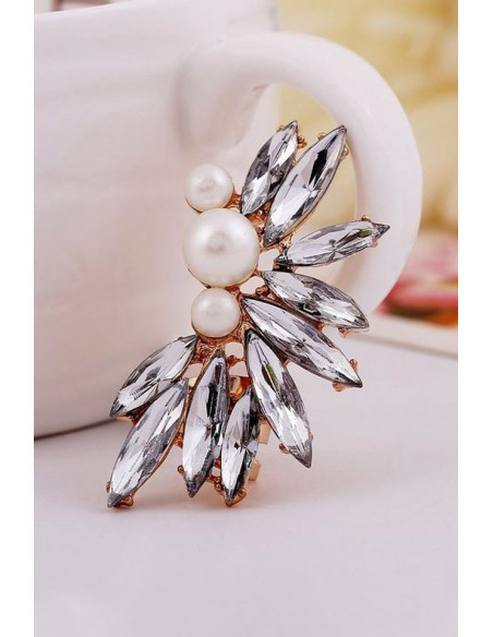 Cercei ear cuff statement cristale albe lungi si trei perle
