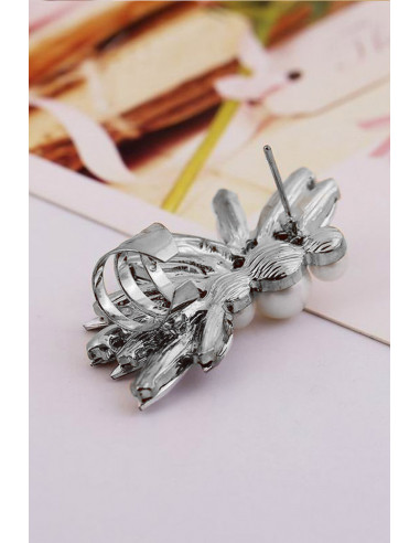 Cercei ear cuff statement cristale albe lungi si trei perle