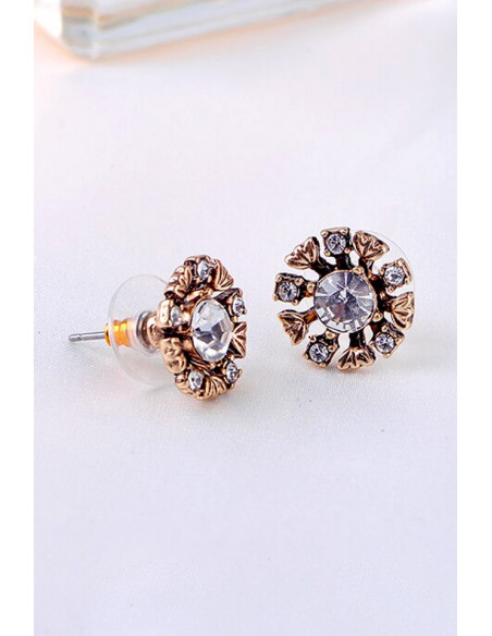 Cercei eleganti vintage, flori mici decorate cu cristale albe