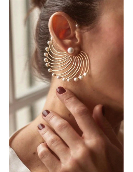 Cercel ear cuff statement, evantai mare cu perle, prins pe dupa ureche
