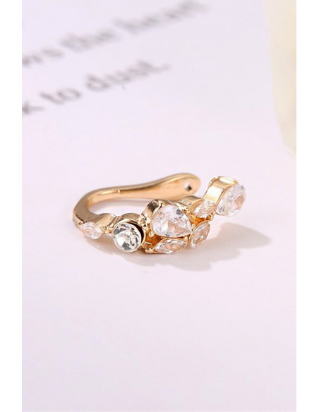 Cercel ear cuff minimal, veriga simpla cu cristale de diverse forme