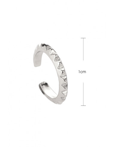 Cercel ear cuff minimal, inel ingust cu romburi in relief