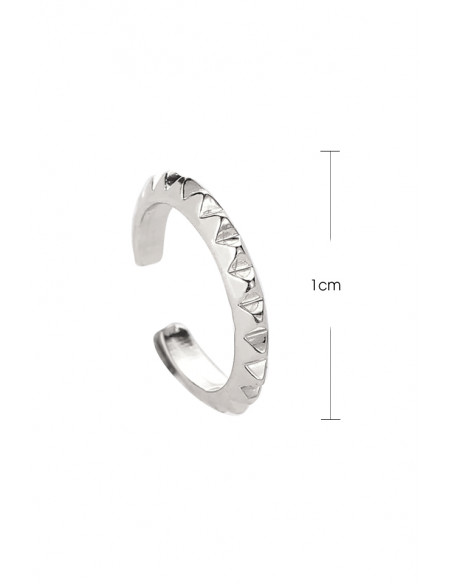 Cercel ear cuff minimal, inel ingust cu romburi in relief