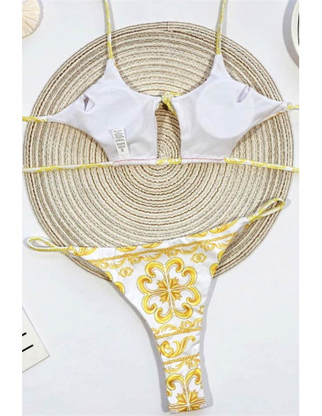 Costum de baie doua piese, alb cu imprimeu baroc, sutien decoltat si sold inalt