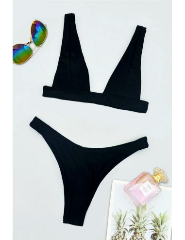 Costum de baie doua piese, cupe inguste triunghiulare si sold inalt