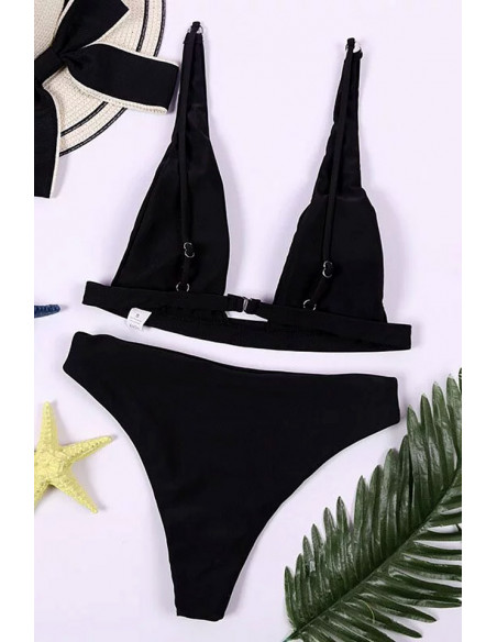 Costum de baie doua piese, cupe inguste triunghiulare si sold inalt