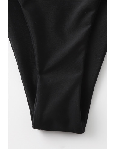 Costum de baie intreg, asimetric, laterale decupate, cu barete subtiri