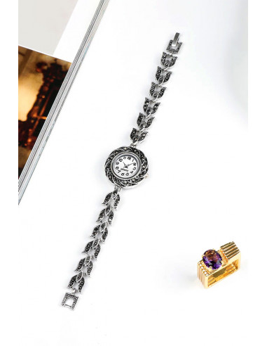 Ceas de mana de dama model vintage cu bratara cu lalele si hematite