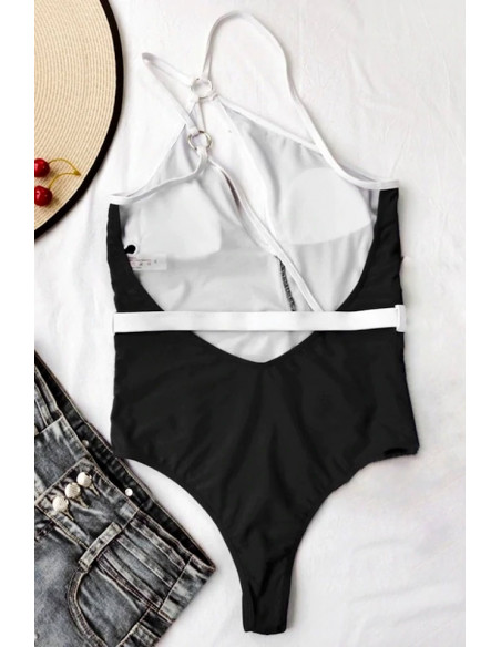 Costum de baie intreg, asimetric, decolteu adanc, contur contrastant si curea