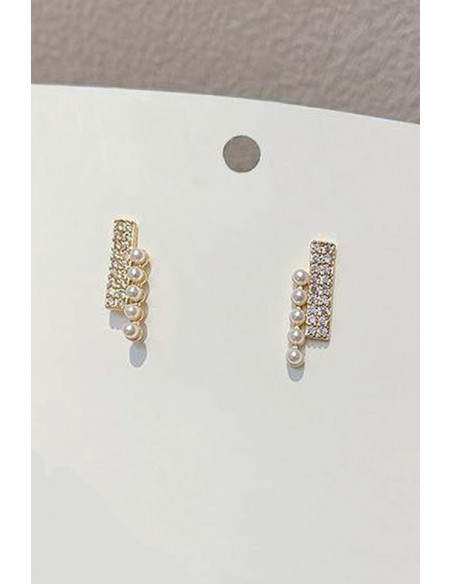 Cercei eleganti minimalisti, dreptunghi cu cristale si un sir de perlute