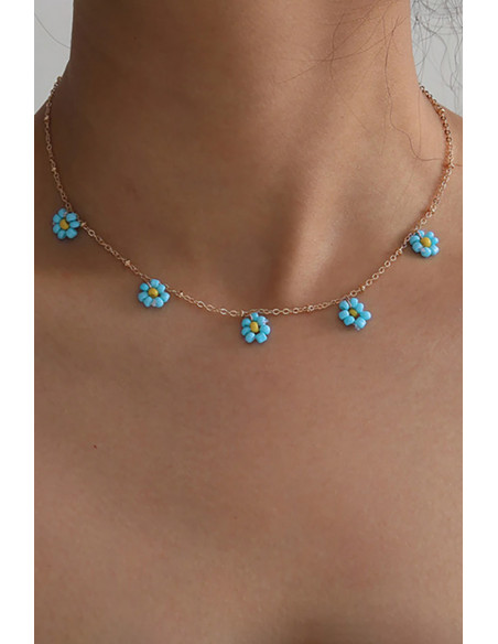 Colier delicat si vesel, lantisor subtire cu floricele din margelute colorate
