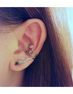 Cercel tip ear cuff, model argintiu cu trei frunzulite 2