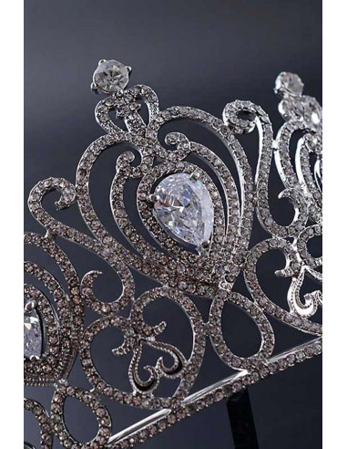 Diadema mireasa Queen of Versailles, model inflorat, cristale rotunde si zirconii cubice