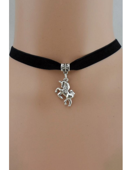 Colier choker din catifea neagra, cu medalion Unicorn
