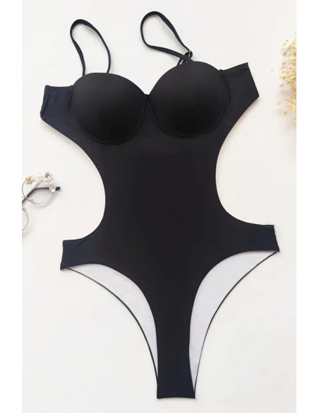 Costum de baie intreg, elegant, cupe formate si spatele gol