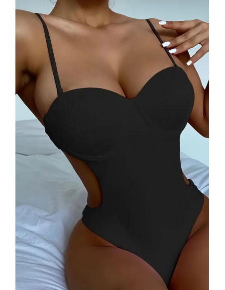 Costum de baie intreg, elegant, cupe formate si spatele gol