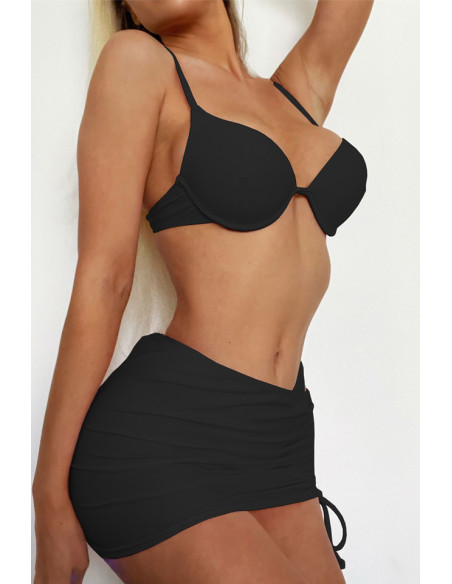 Costum de baie trei piese, cupe formate, slip cu talie joasa si fustita incretita
