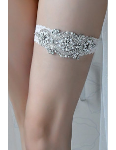 Jartiera pentru mireasa, medalion lung, cusut cu perle, cristale si margelute, pe dantela elastica lata 2