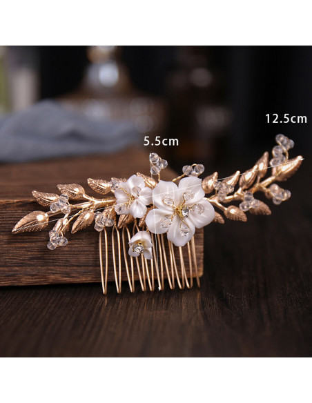 Pieptene de par elegant, ramuri lungi metalice si trei floricele din acril, cu margelute