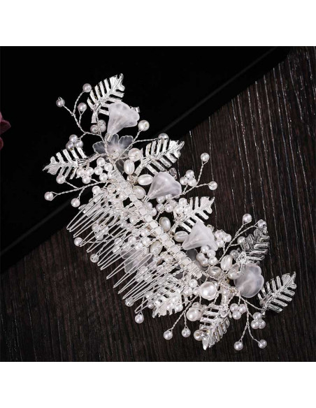 Pieptene de par din fire delicate, frunze metalice cu cristale, flori din acril si perlute