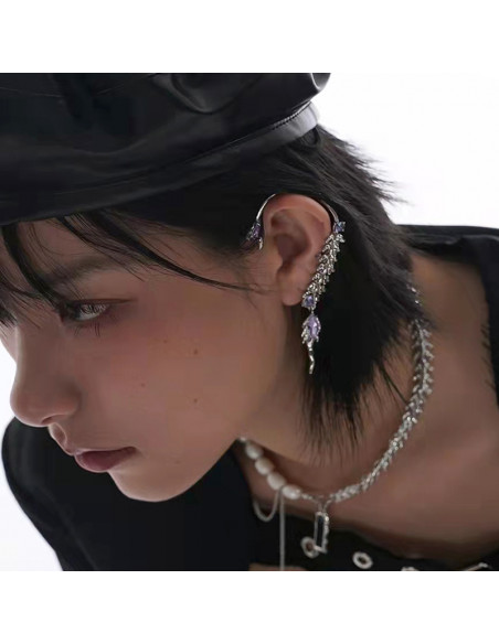 Cercei ear cuff pereche, model abstract cu sira spinarii si cristale mov
