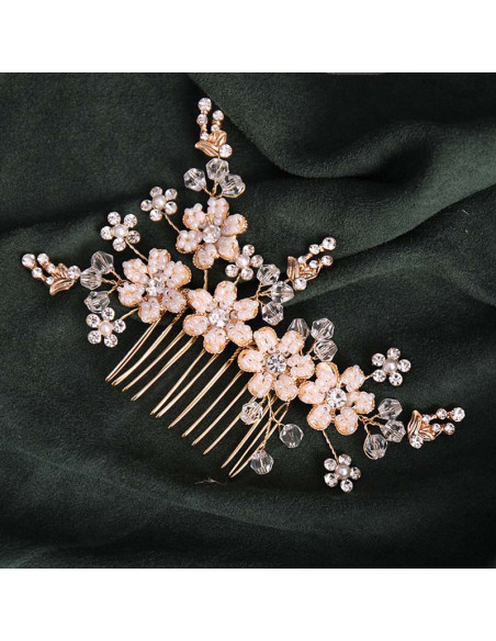Pieptene de par din fire delicate, flori si frunze metalice, cu perle, cristale si margelute