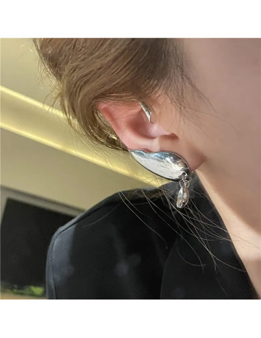 Cercel ear cuff wrap, care inveleste lobul urechii, cu 2 cristale