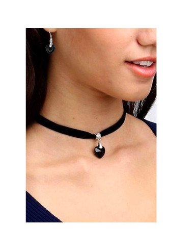 Set colier choker si cercei, cu medalioane inimioare de cristal fatetat