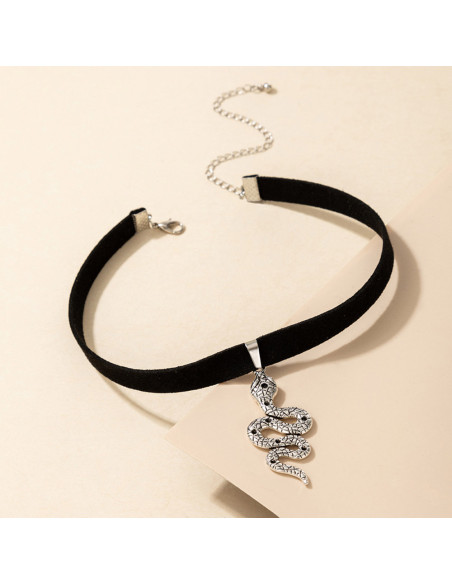 Colier choker din piele ecologica si medalion cu sarpe