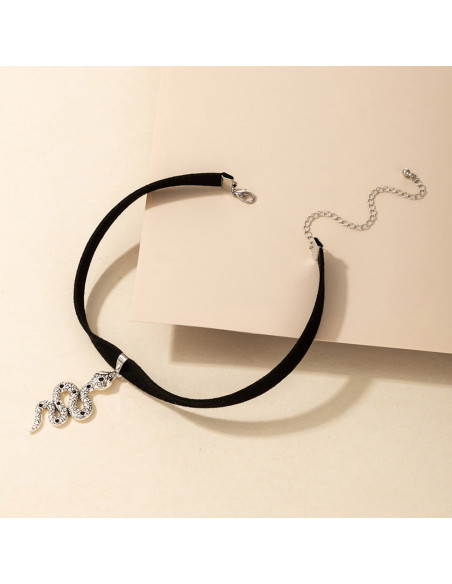 Colier choker din piele ecologica si medalion cu sarpe