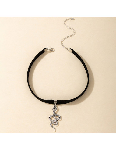 Colier choker din piele ecologica si medalion cu sarpe