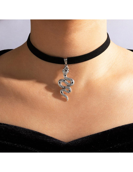 Colier choker din piele ecologica si medalion cu sarpe