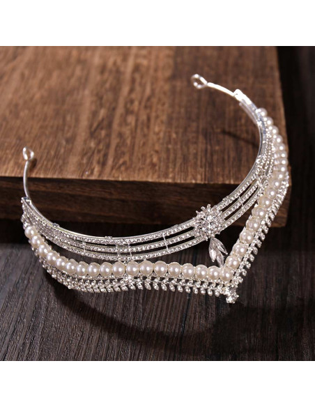 Tiara eleganta Valentine, model delicat cu frunzulite, floare si perle albe