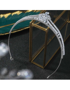 Tiara eleganta Night Angel, model delicat cu cristale dreptunghiulare si ascutite 2