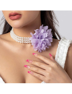 Colier choker statement, din trei siruri de perle albe si crizantema textila