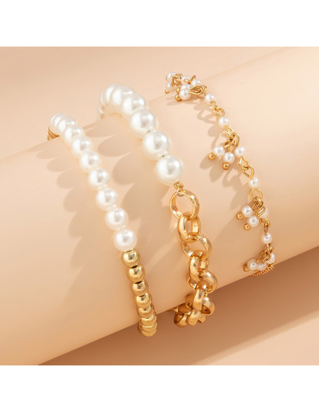 Set 3 bratari elegante, lantisoare cu perle albe, margele aurii si zale mari