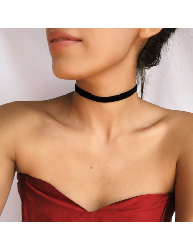 Set 5 coliere choker din catifea, de diverse latimi