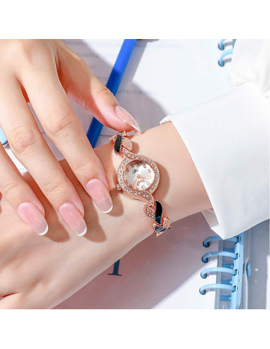 Ceas de dama elegant, curea metalica cu inimioare delicate bicolore si cristale