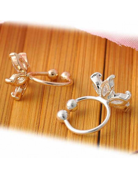 Cercel tip ear cuff, floricica micuta cu cinci cristale