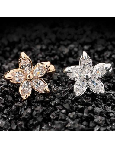 Cercel tip ear cuff, floricica micuta cu cinci cristale