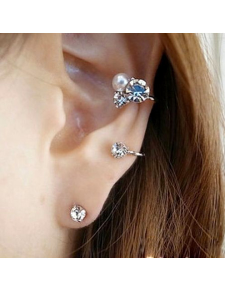 Cercel ear cuff pentru ambele urechi, fir auriu cu cristale si perla