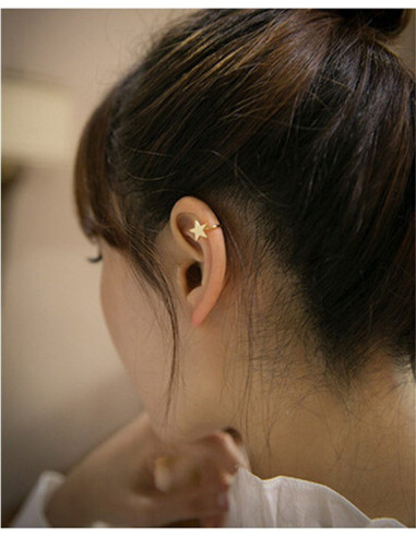 Cercel ear cuff, model cu triunghi, foarte mic si delicat